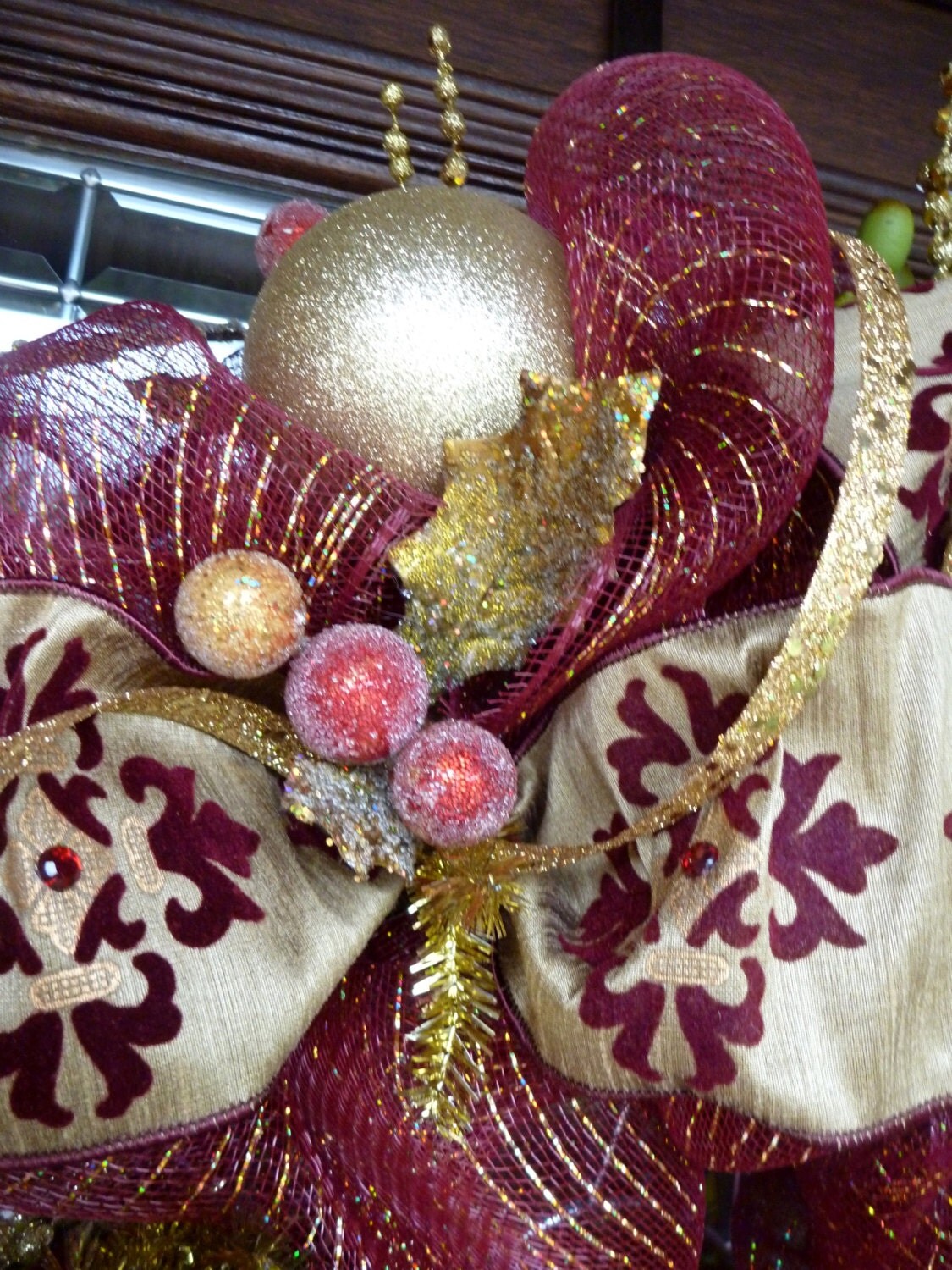 Deco Mesh BURGUNDY and GOLD CHRISTMAS Wreath