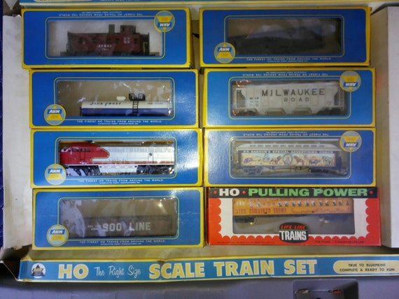 Vintage HO Train Set by judym2 on Etsy