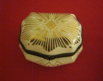Vintage Estee Lauder Private Collection Heirloom Treasures Trinket Box or Casket