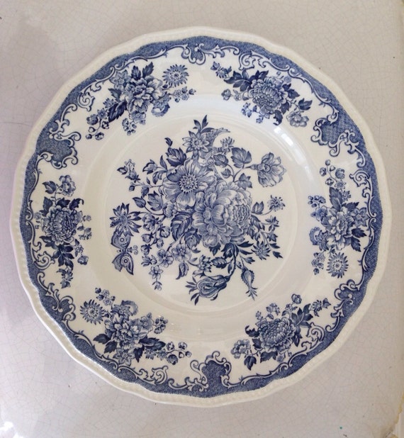 Items similar to Kensington Staffordshire Ironstone 1801 - Balmoral ...