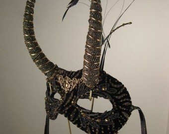 Masquerade Mask Black//Masquerade Ball Mask//Halloween Masquerade Mask//Mardi Gras Masquerade Mask//Mens Masquerade Mask//Mask