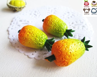 Miniature Pineapple, pineapples, Ceramic Vegetables, ceramic fruits, food figurine, miniature food, mini vegetables, dollhouse, tiny, iammie