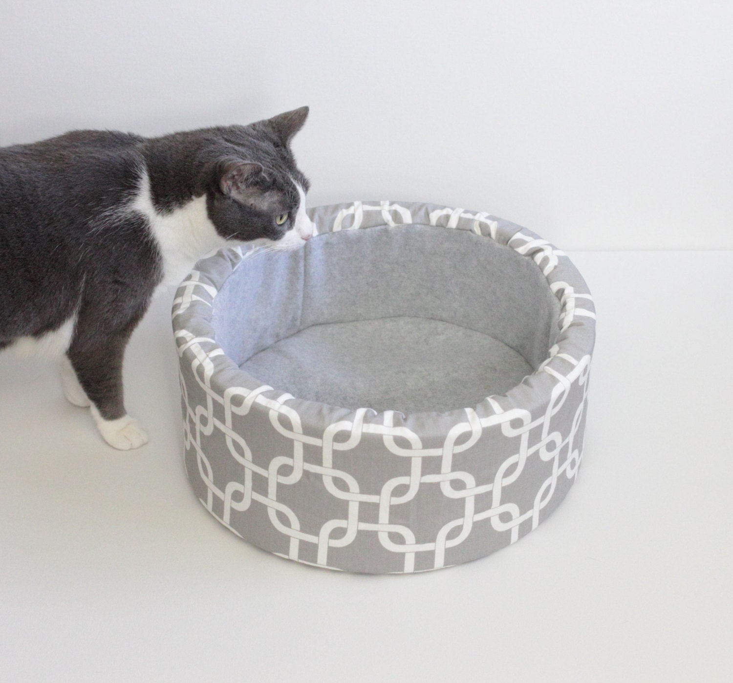 12 Self Warming Cat Bed in Grey and White Print by spenserpets