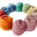 Merino wool tops - 21 Micron - Spinning - Felting - 100g - 3.5oz - SUNDAE