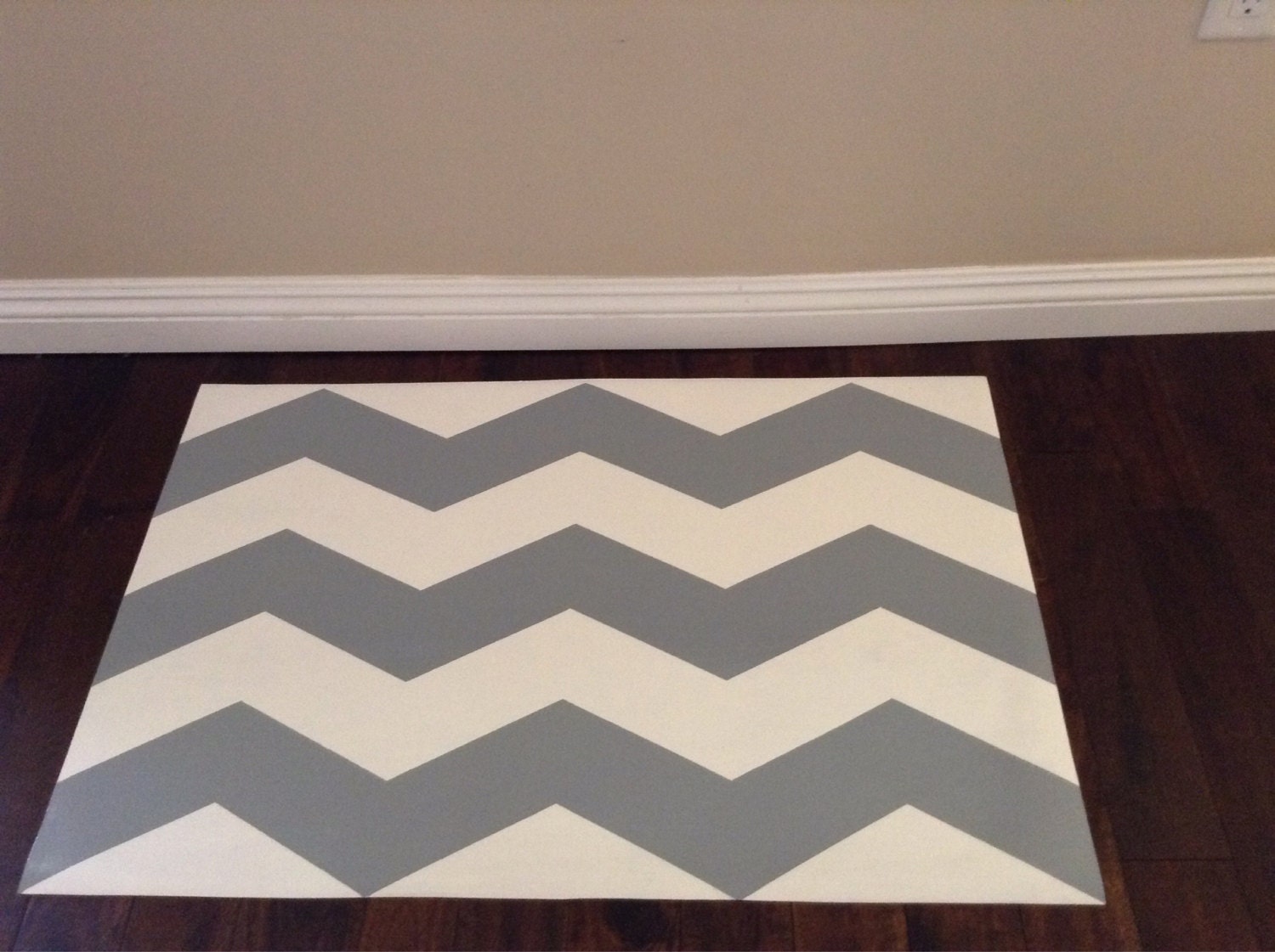 hand painted vinyl floor mat grey and white chevron hand painted vinyl floor mat grey and white chevron