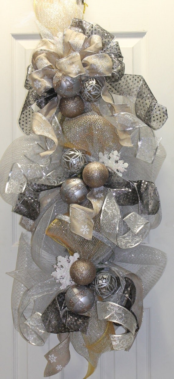 Christmas Silver and Gold Mesh Swag