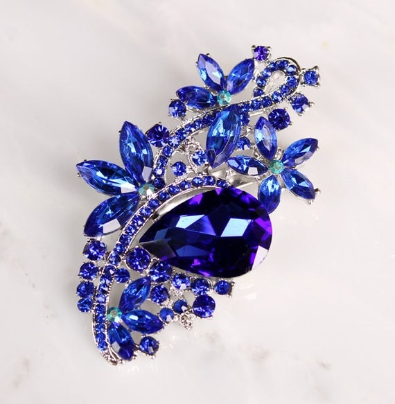 Royal Blue Brooch Pin. Sapphire Blue Broach by CacheAvenue on Etsy