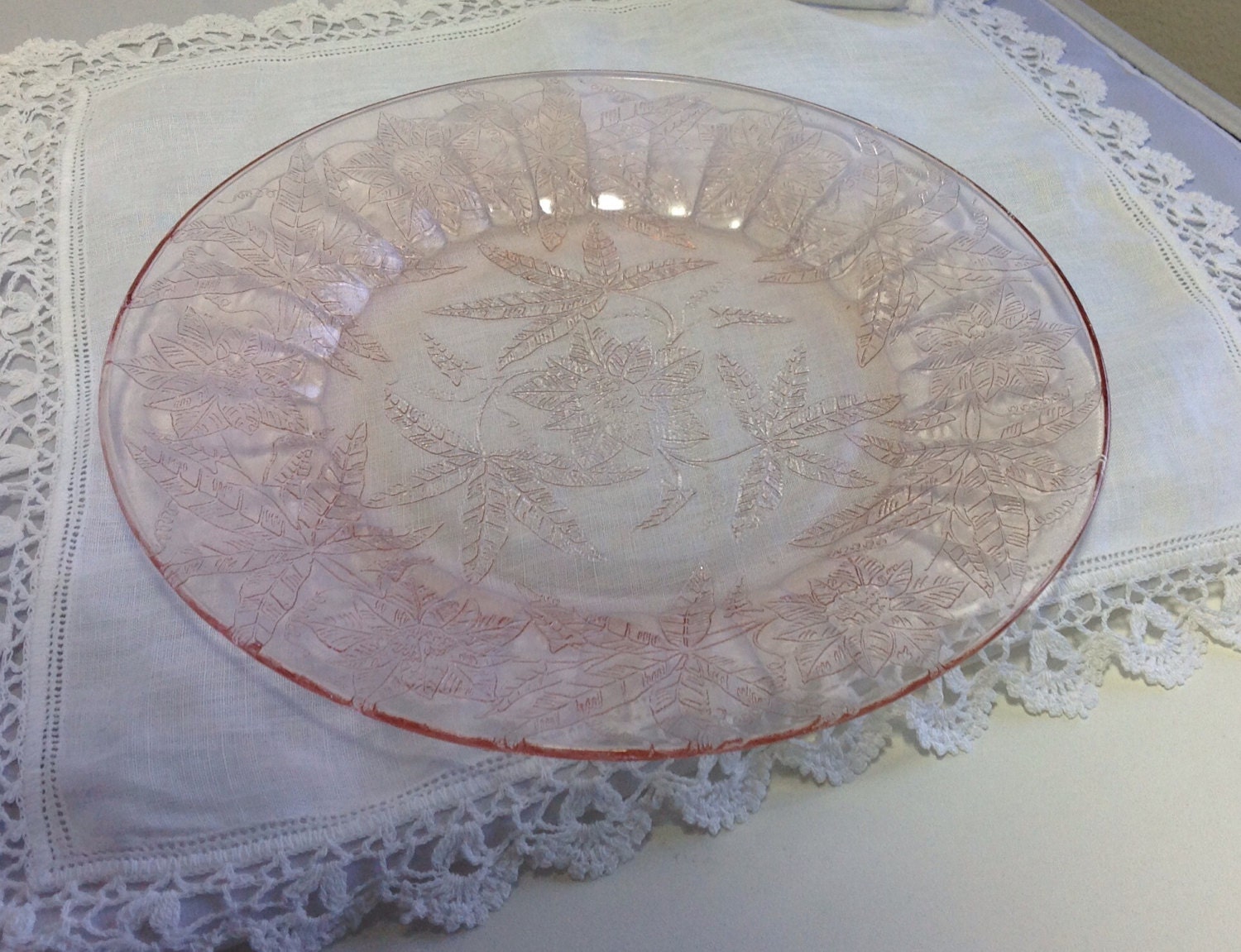 Lovely Pink Depression Glass Plate 9 Flower And By Marveltyvintage 4040