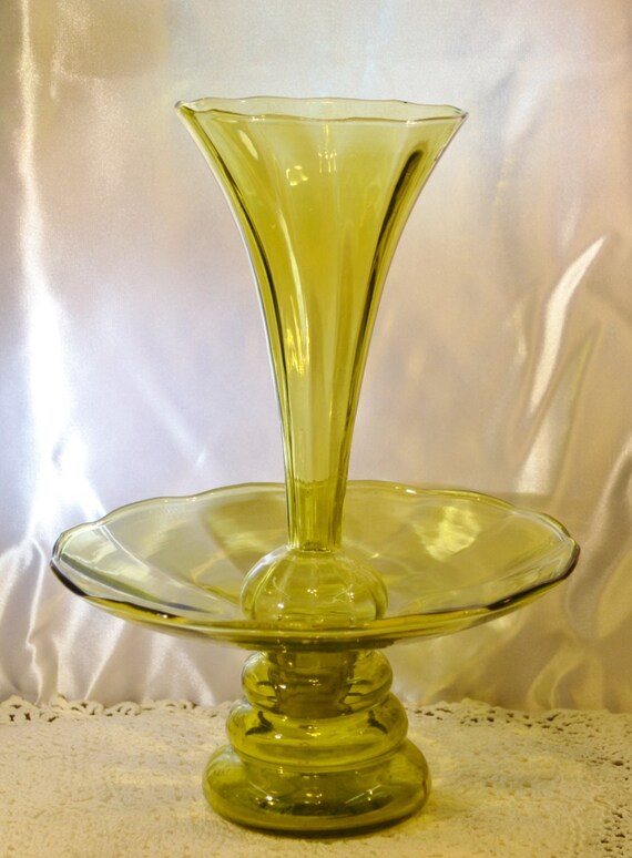 Vintage YellowGreen Glass Epergne' Vase Made in Italy