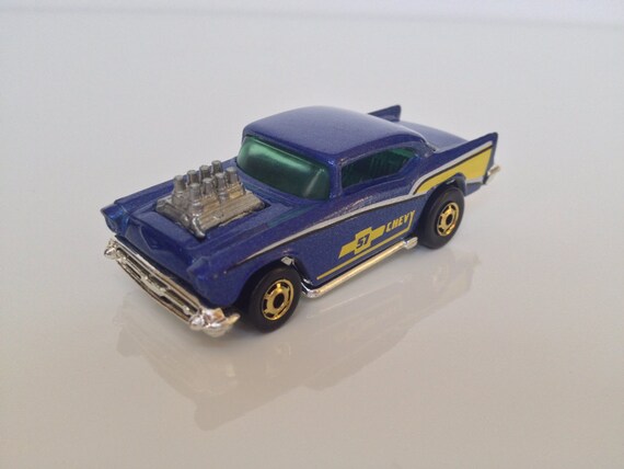 Vintage 57 Chevy Hot Wheels Car