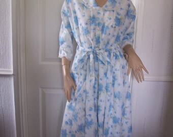 Authentic Vintage Beautiful Floral 1950's Dressing Gown/House Robe sz 10/12