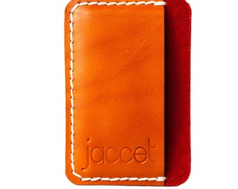 Leather card holder. Red wool felt lining. Credit card. Veg tanned leather.Small leather wallet.Saddle tanned. Premium leather card holder