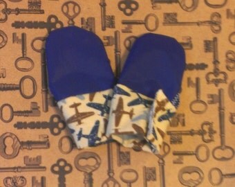 Airplane Waterproof Teething Mittens for Finger Biting Babies * velcro cuff*