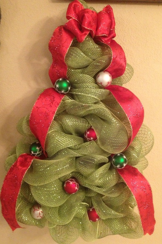 Items similar to Deco mesh Christmas tree wall hanging or door hanger