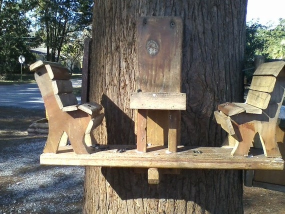 Items similar to Squirrel picnic table // squirrel feeder ...