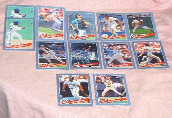 Twelve HOSTESS Baseball Cards 11 different of 32 Card