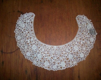 1 1920s antique lace embroidered organdy collar