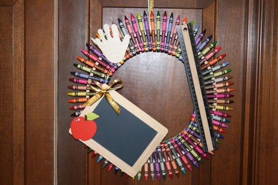 Crayon Wreath, Teacher Wreath, Teacher Appreciation Gift, End of School Gift, Teacher Thank You Gift, Classroom Decor, Child Room Art Decor,