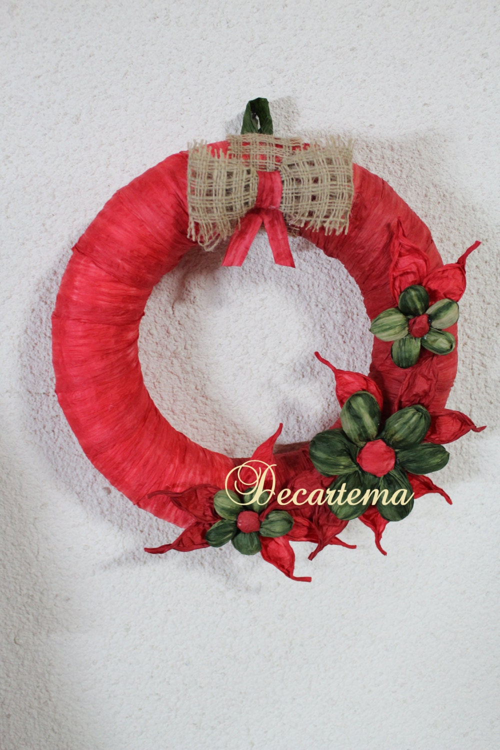 Christmas Wreath covered and decorated in twistart and juta