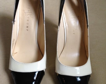 Vintage cream and black patten leather stiletto heels. Women’s US size 8 1/2 medium by Ivana Trump