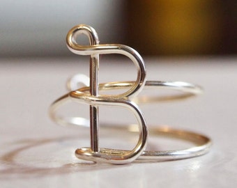 initial "B" wire wrapped ring