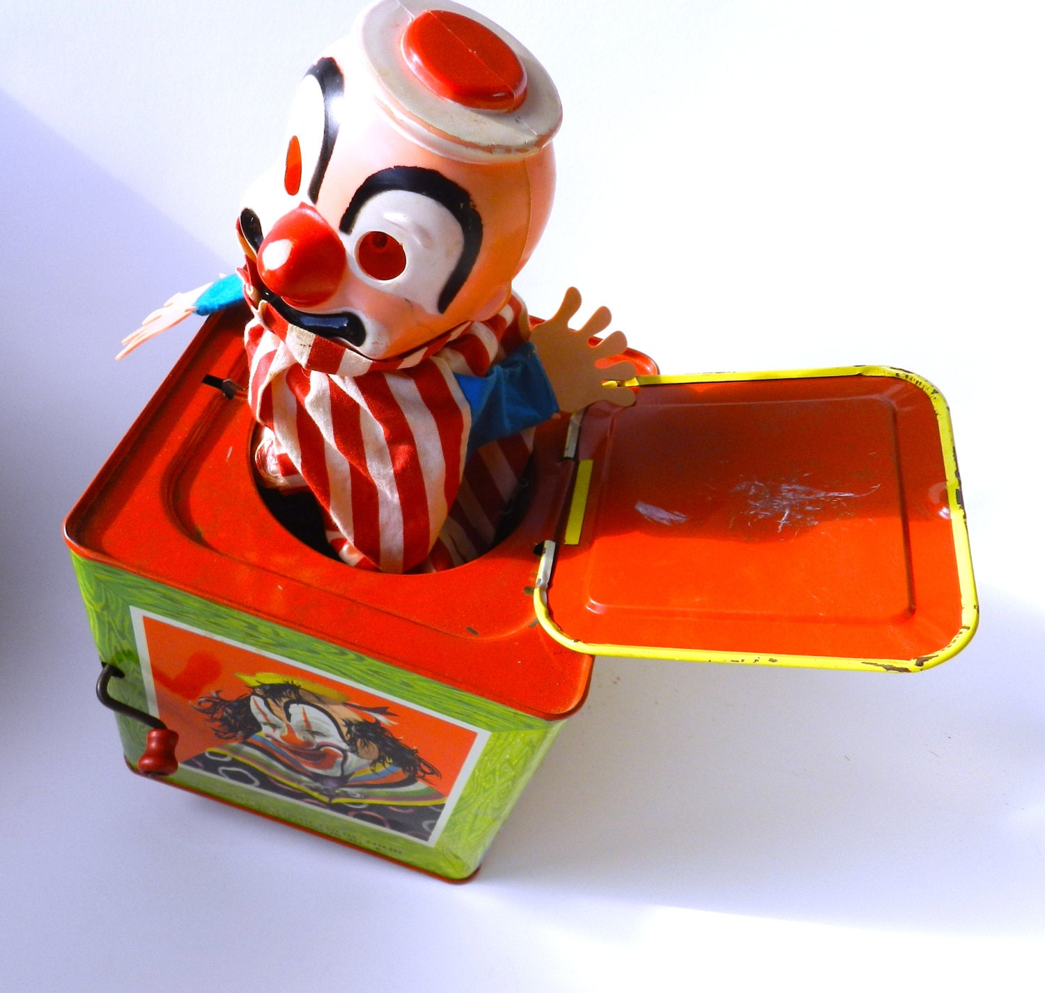 toy jack in a box