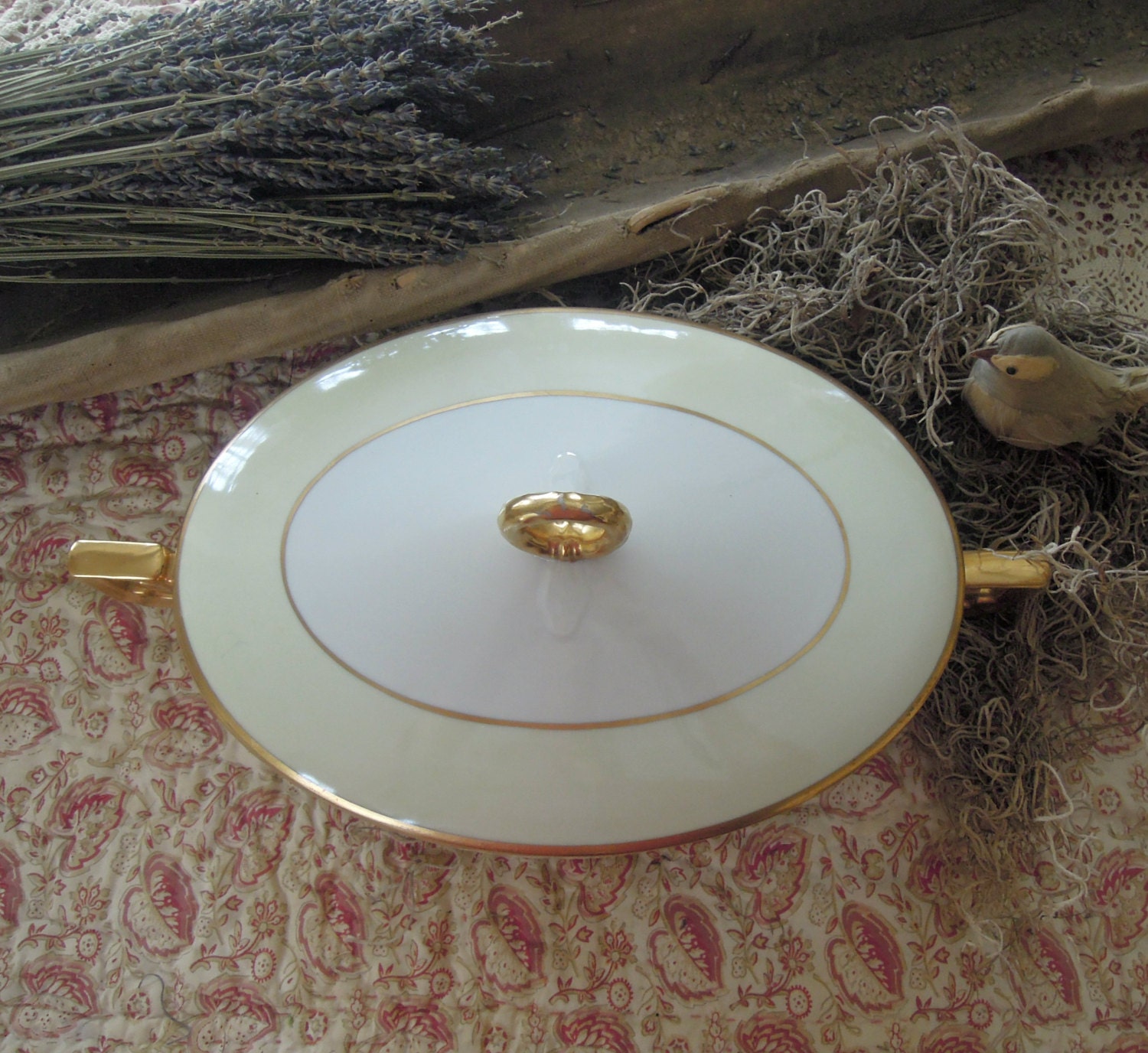 Vintage Serving Dish with Lid / Covered by jmhallcuriosities