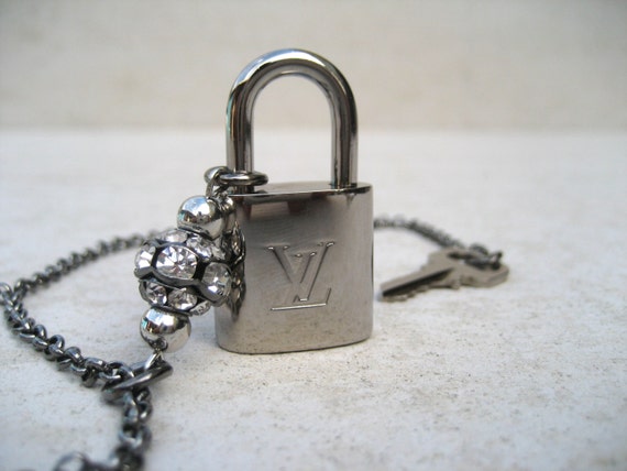 Louis Vuitton Lock Necklace Mens | SEMA Data Co-op