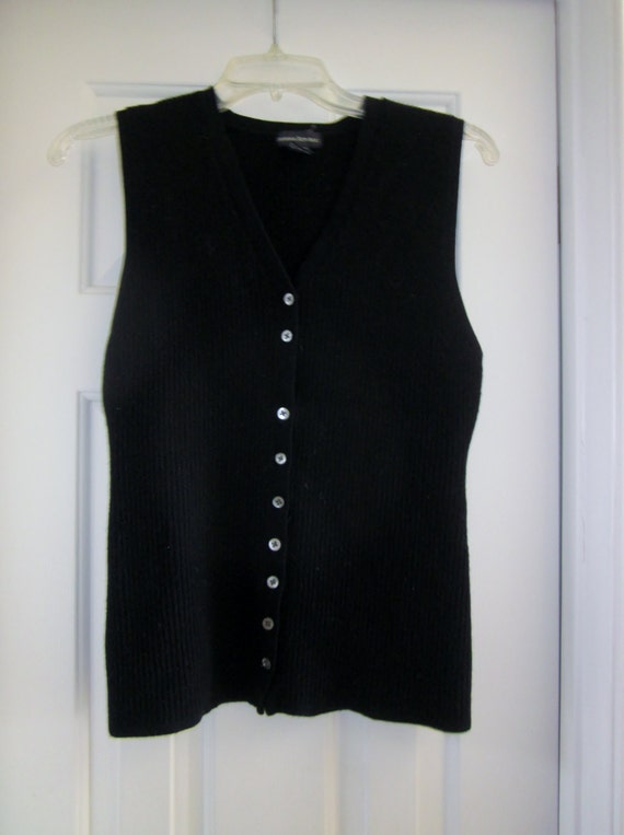 black sleeveless knit vest