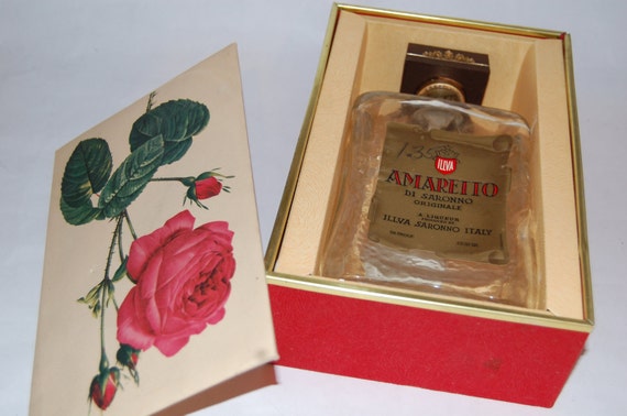 sale vintage 1970s amaretto di saronno bottle and gift box sale vintage 1970s amaretto di saronno bottle and gift box