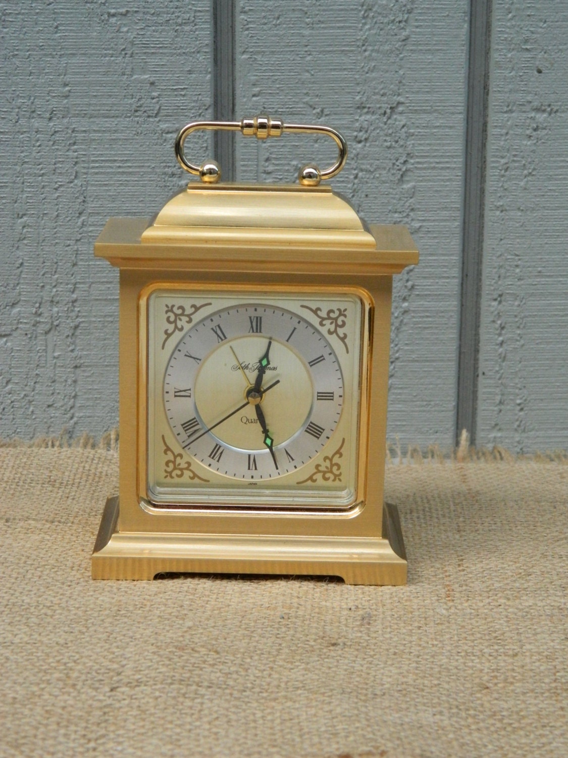 Vintage Seth Thomas Quartz Clock / Goldtone Quartz Mantel