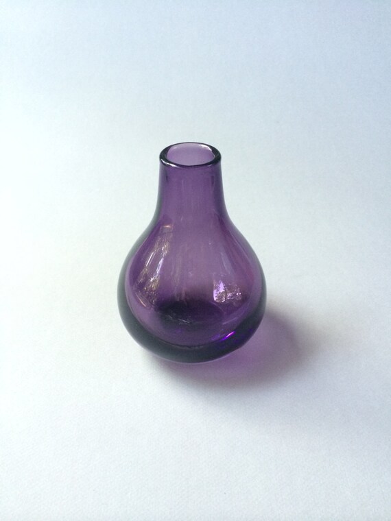 Tarnow Purple Amethyst Glass Accent Vase Made In Poland 8488