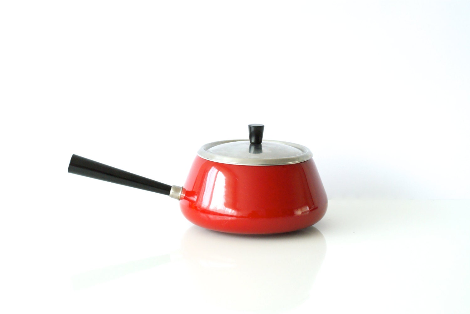 RED FONDUE POT Made in Switzerland by Spring Swiss