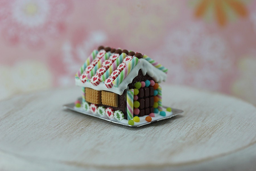 Dollhouse Miniature Gingerbread House 112 Scale Christmas