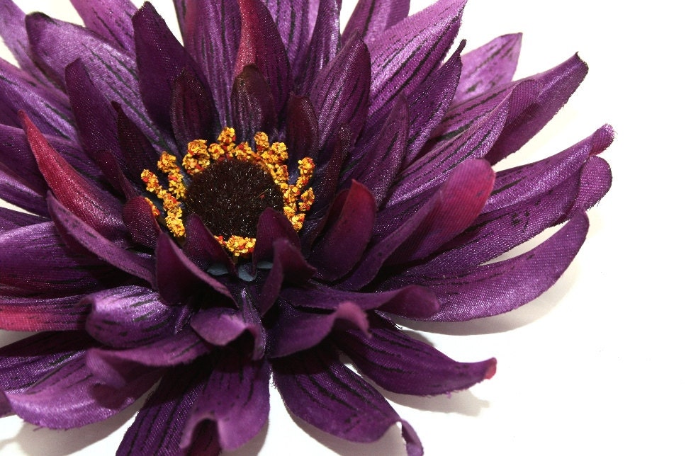 Extra Large Chrysanthemum in Dark Purple 6 inches silk