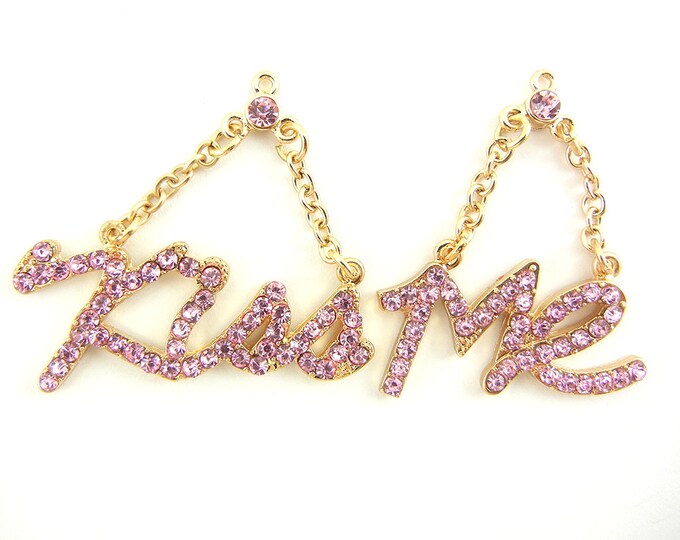 Pair of Pink Rhinestone Kiss Me with Chains Charms Gold-tone