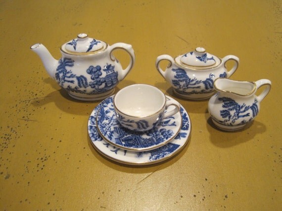coalport miniature tea set