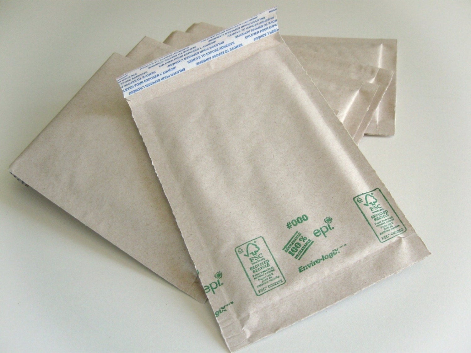 bubble mailers 000