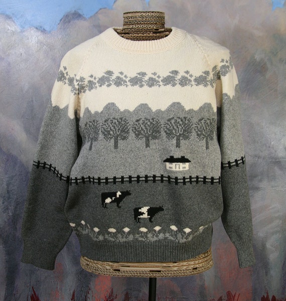 Vintage Women's Grey Cow Sweater Wool Pullover Size by RetroVinti
