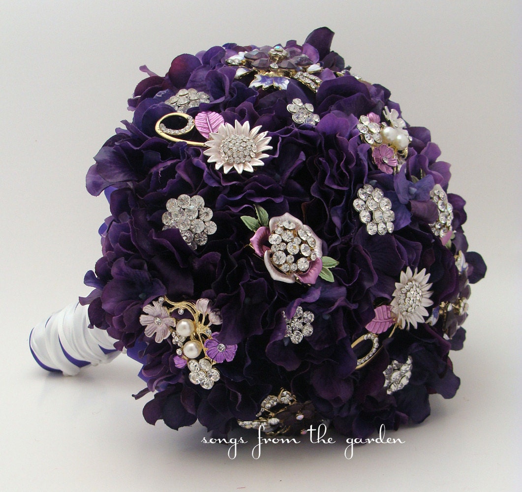 Purple Brooches & Blooms Bridal Bouquet Groom Boutonniere Brooch Bouquet Real Touch Hydrangea Silk Flower Wedding Purple Brooch Bouquet