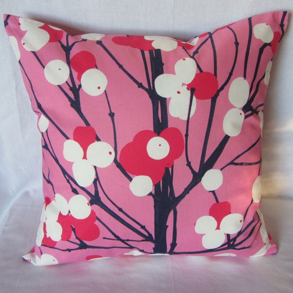 Red accent pillow cover in authentic Marimekko by mummiquilts