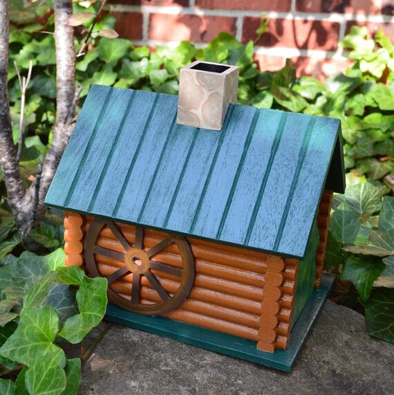 Hand Painted Personalized Log Cabin Birdhouse