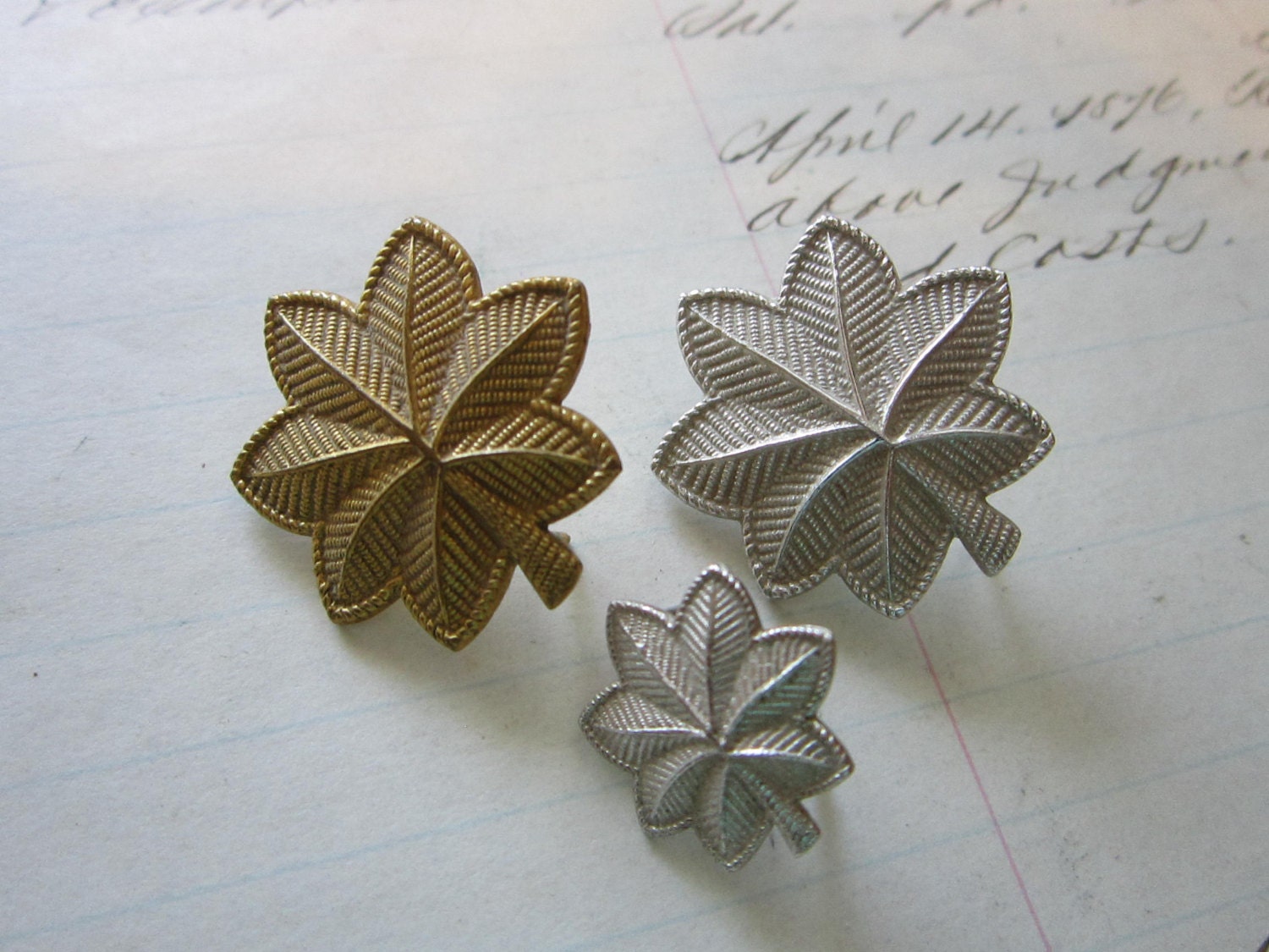 3 vintage military OAK LEAF pins by theartfloozy on Etsy