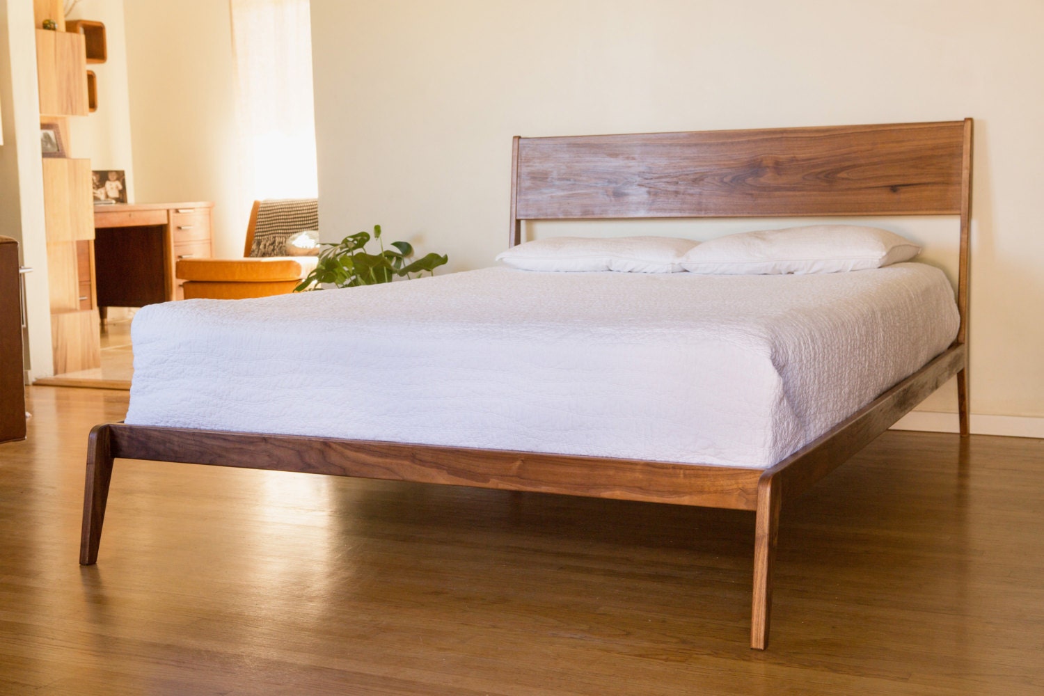 Modern Lean Bed Mid Century Danish Modern Style Bed