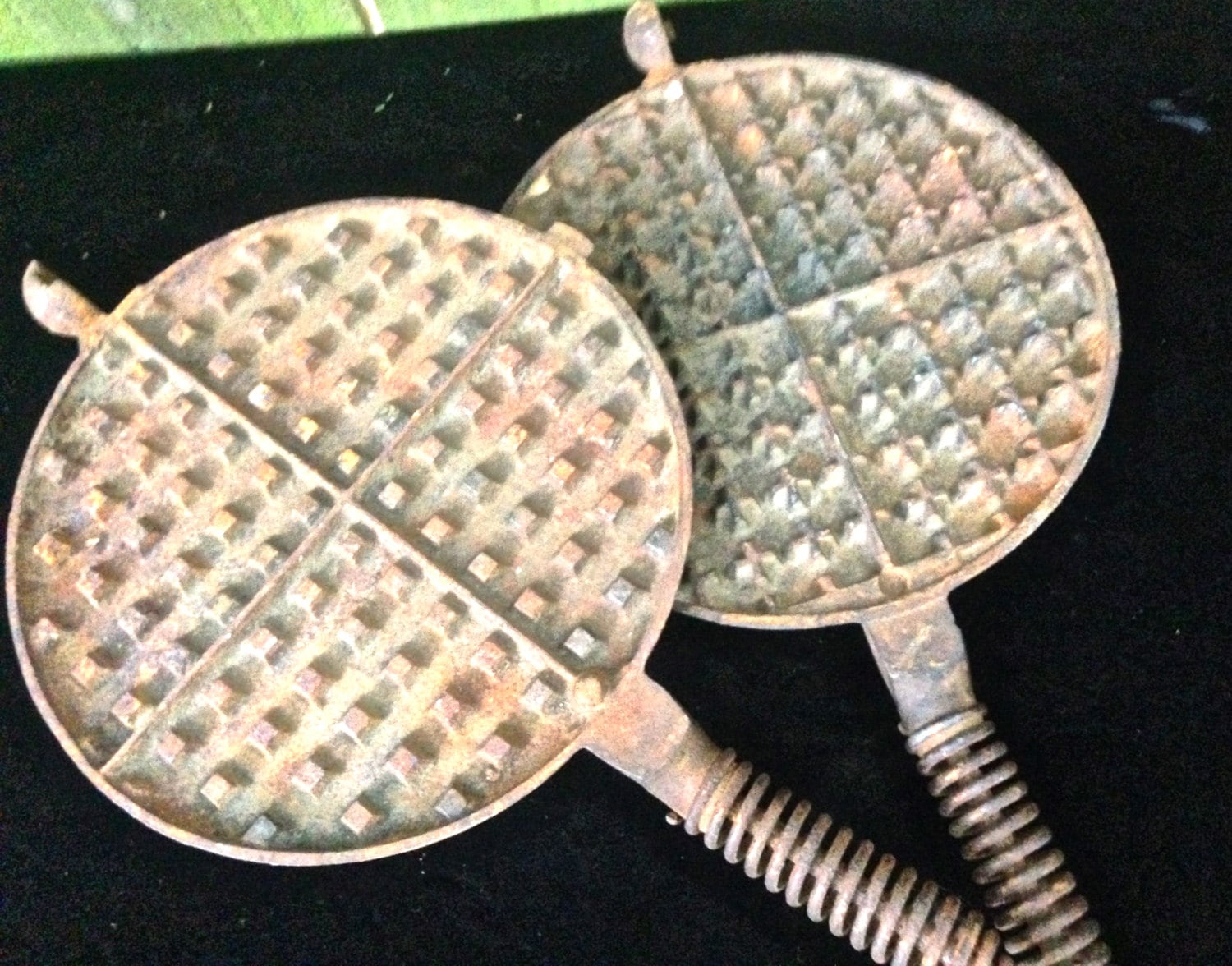 antique cast iron waffle maker early 1900s Belknap 8 by mkmack