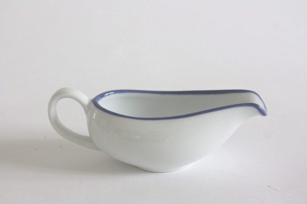 Vintage Blue and White Ceramic Gravy Boat Haute Juice