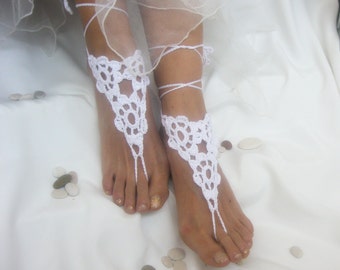 Oh Canada Barefoot Sandals Crochet Pattern PDF by FireneDesigns