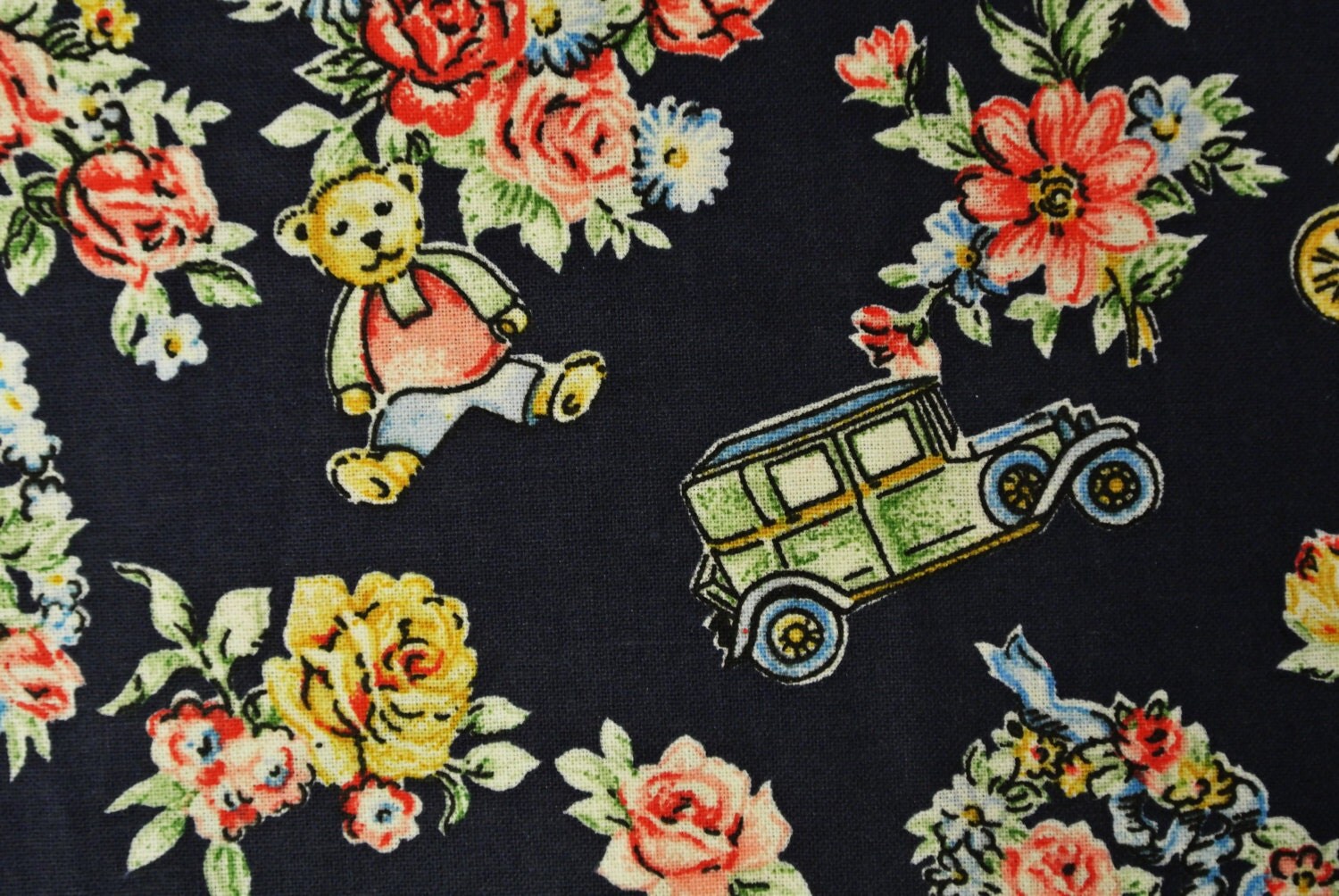 Vintage 1980s fabric in highquality unused cotton with large