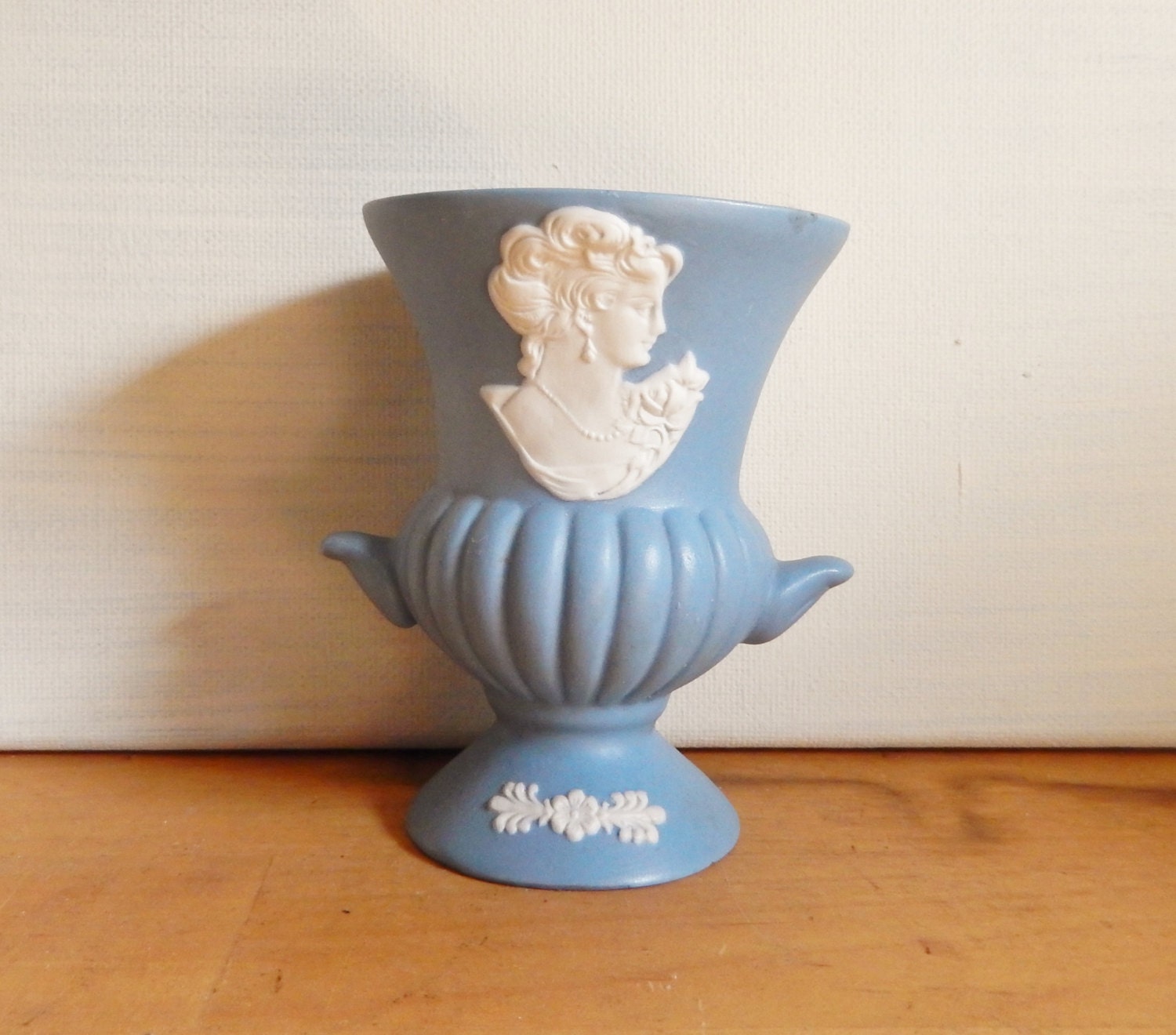 Vintage collectible Avon vase White Cameo Blue and white