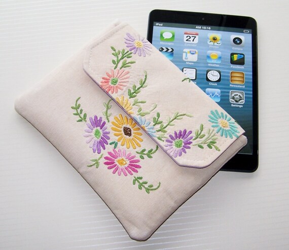 Vintage Embroidered Ipad Mini Purse